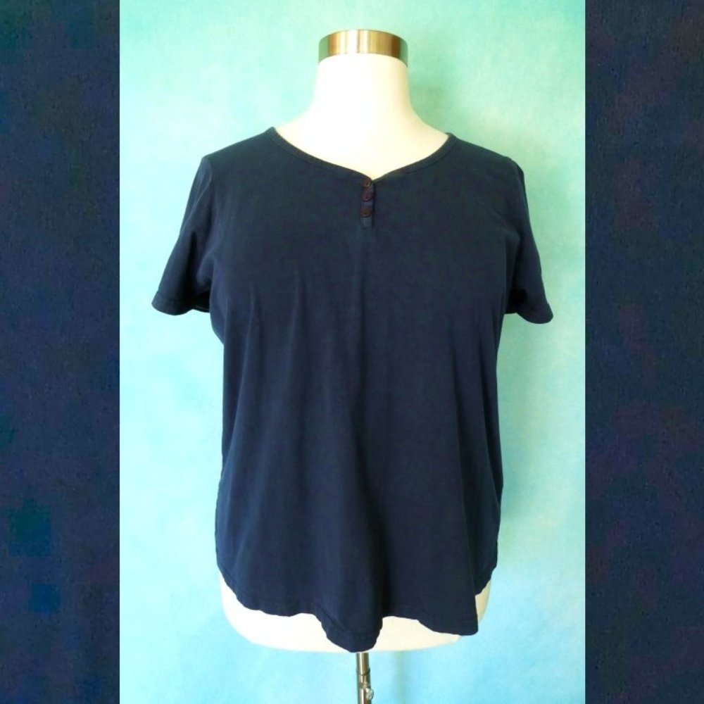 Roaman's Navy Blue Henley Tee Size 22/24 1X